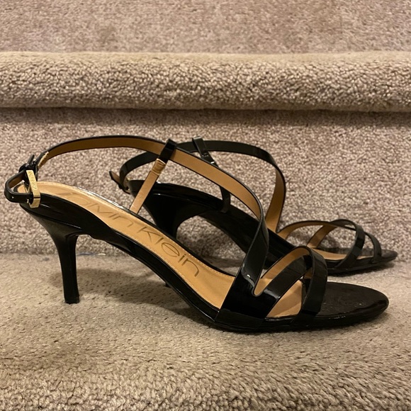 Auth Calvin Klein high heels black patent leather high heels / sling heels - Picture 3 of 4